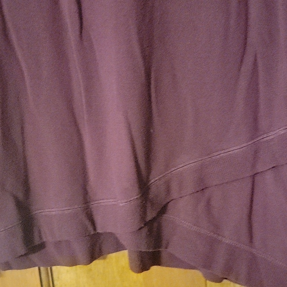 Workshop Burgundy Sweatshirt - Picture 3 of 4